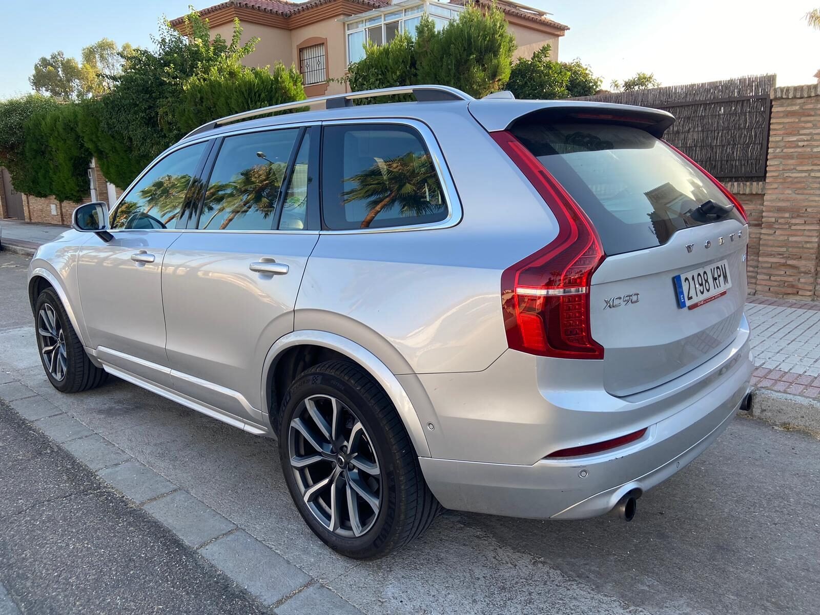 VOLVO XC90 2.0 D5 Momentum AWD 7 Plazas