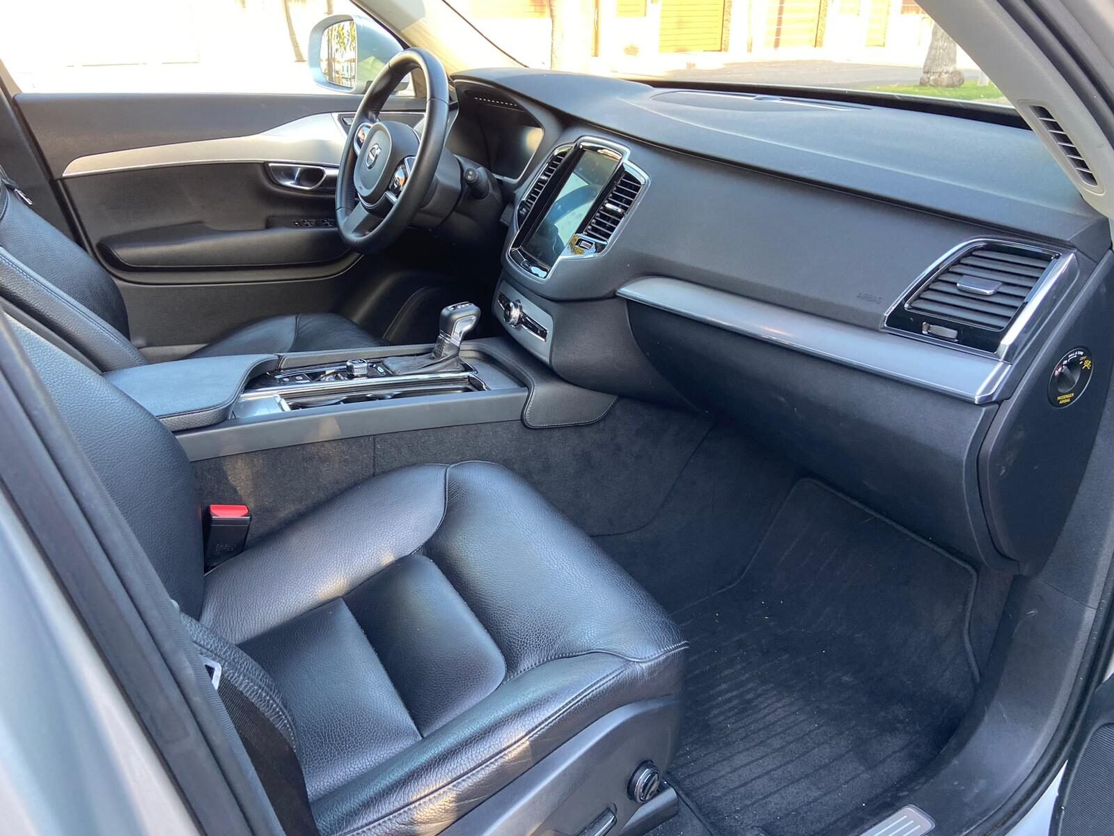 VOLVO XC90 2.0 D5 Momentum AWD 7 Plazas