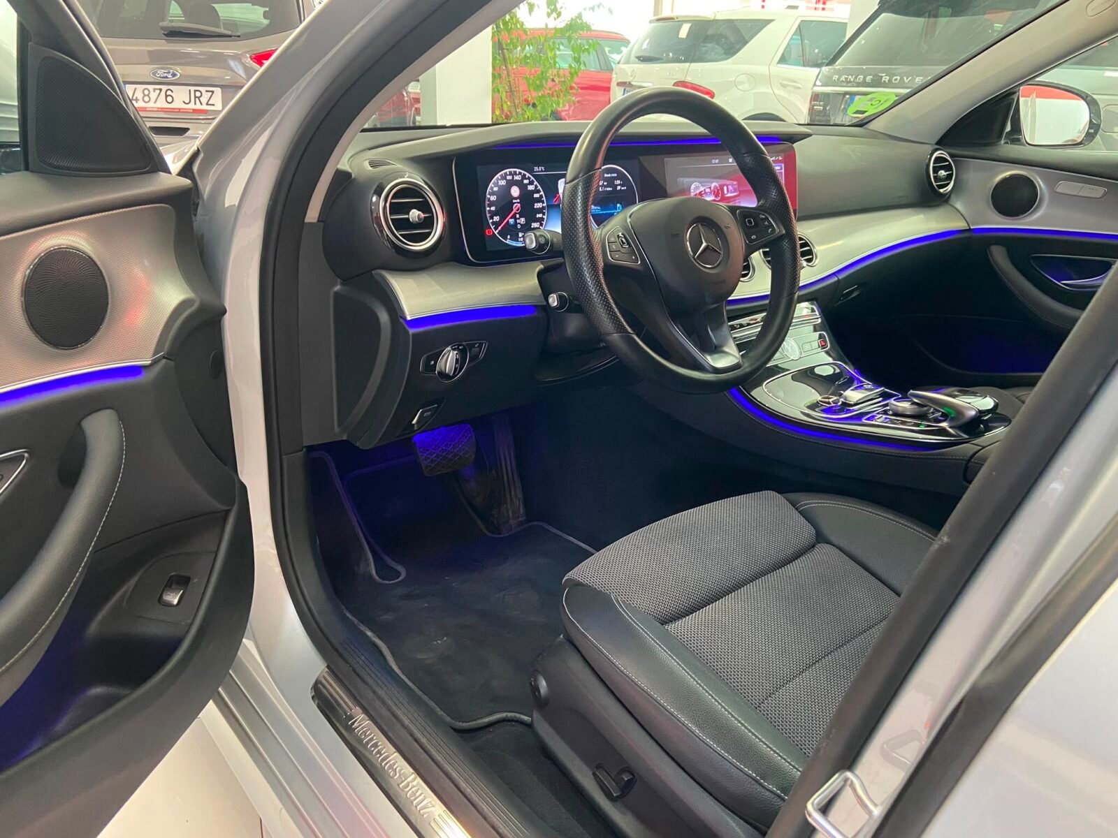 MERCEDES-BENZ Clase E 220 CDI AMG LINE 