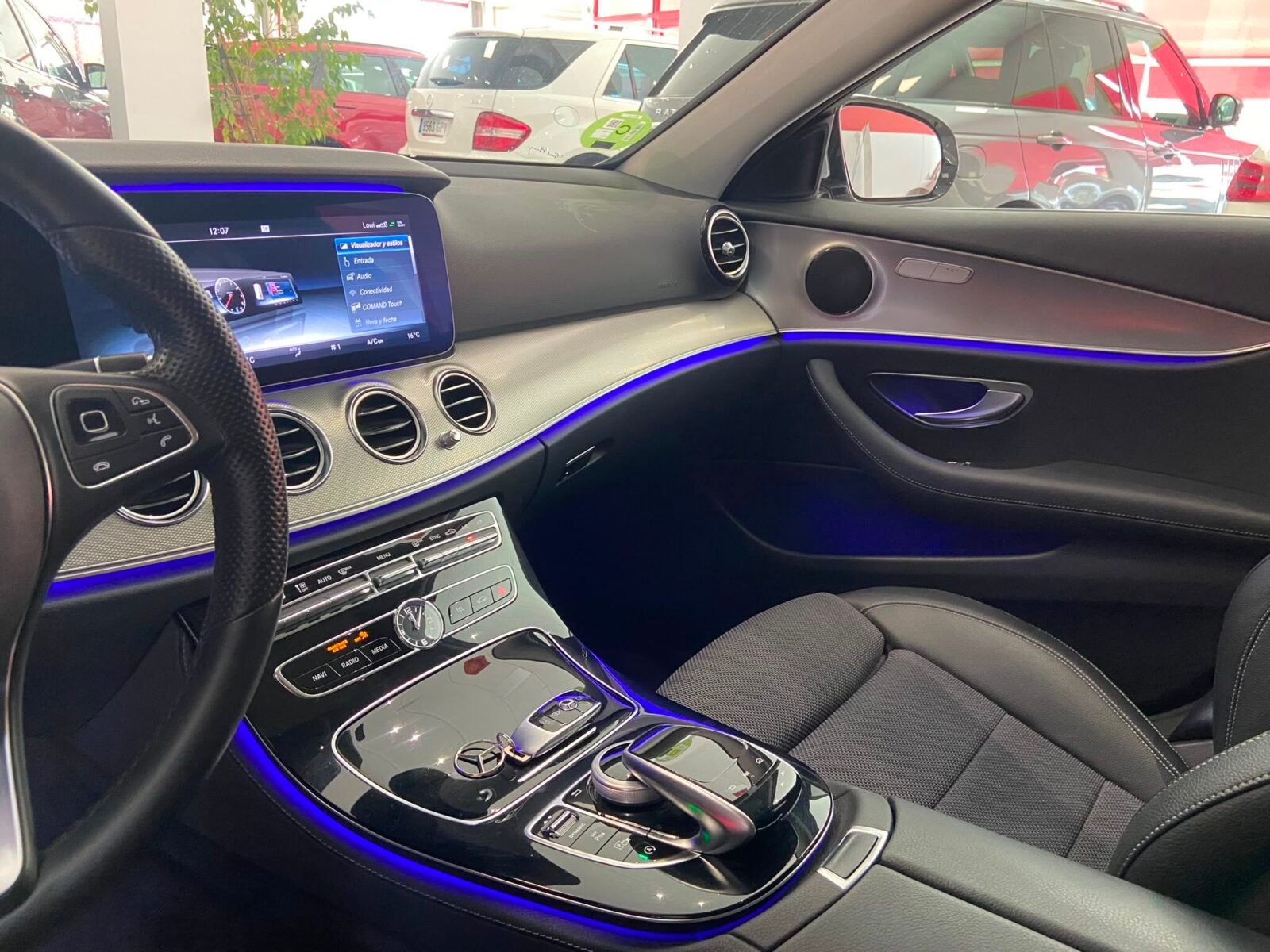 MERCEDES-BENZ Clase E 220 CDI AMG LINE 