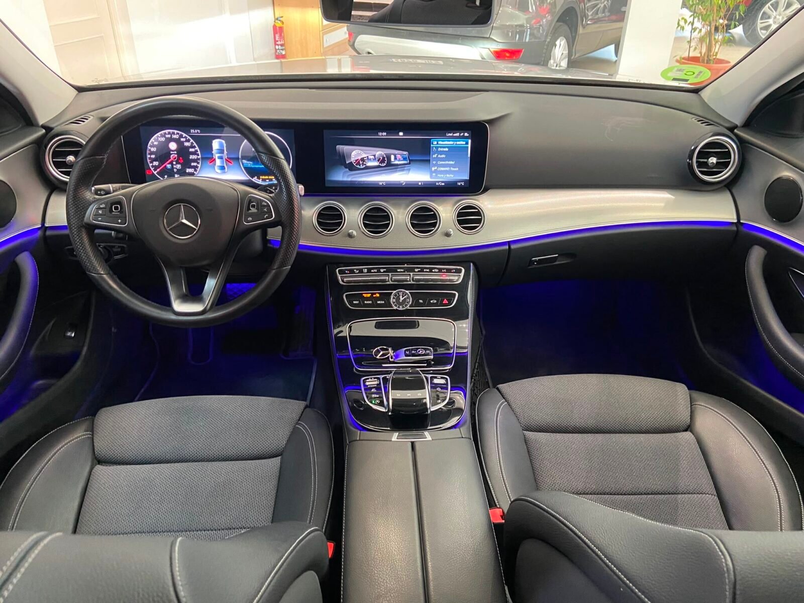 MERCEDES-BENZ Clase E 220 CDI AMG LINE 