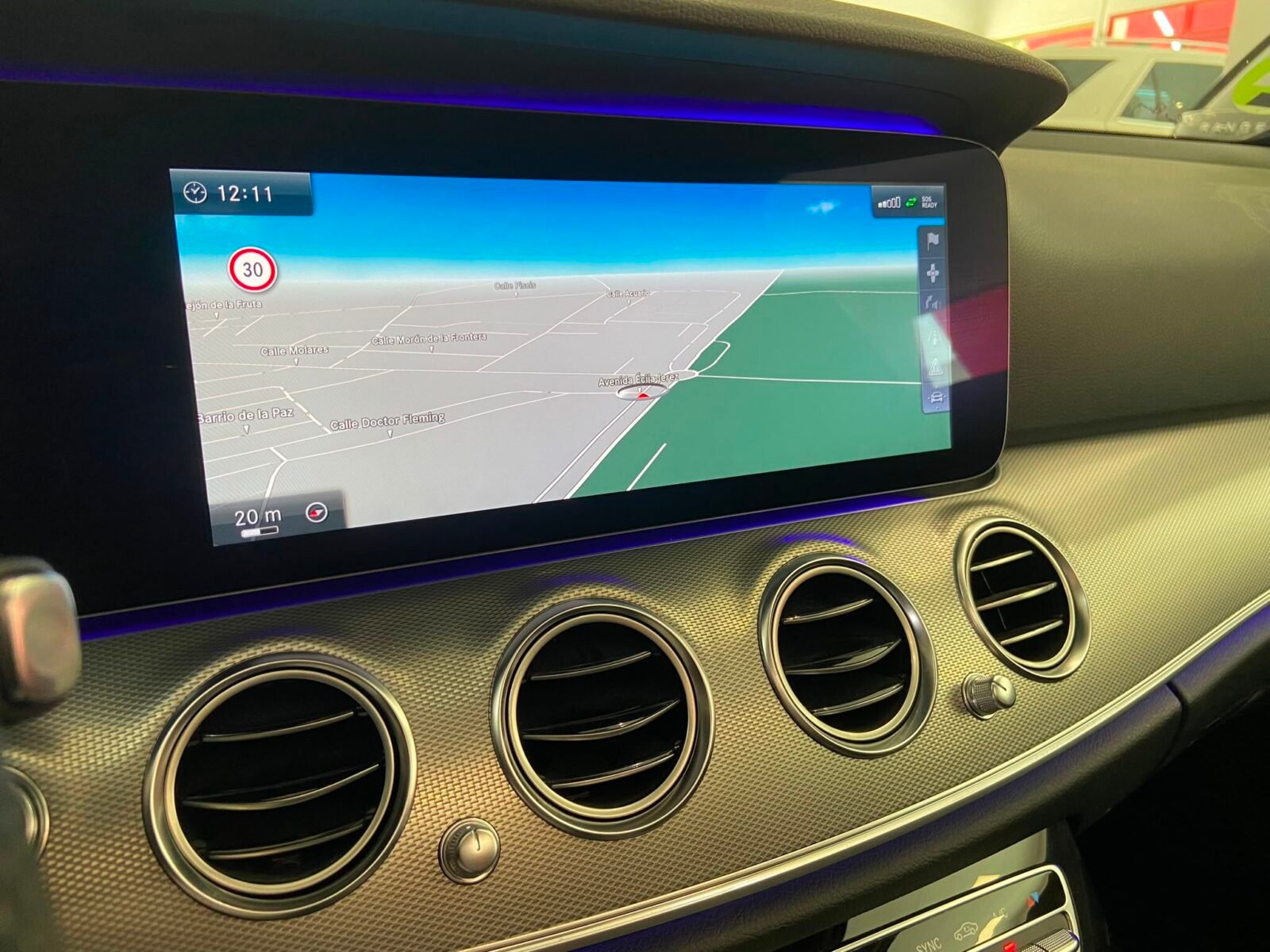 MERCEDES-BENZ Clase E 220 CDI AMG LINE 
