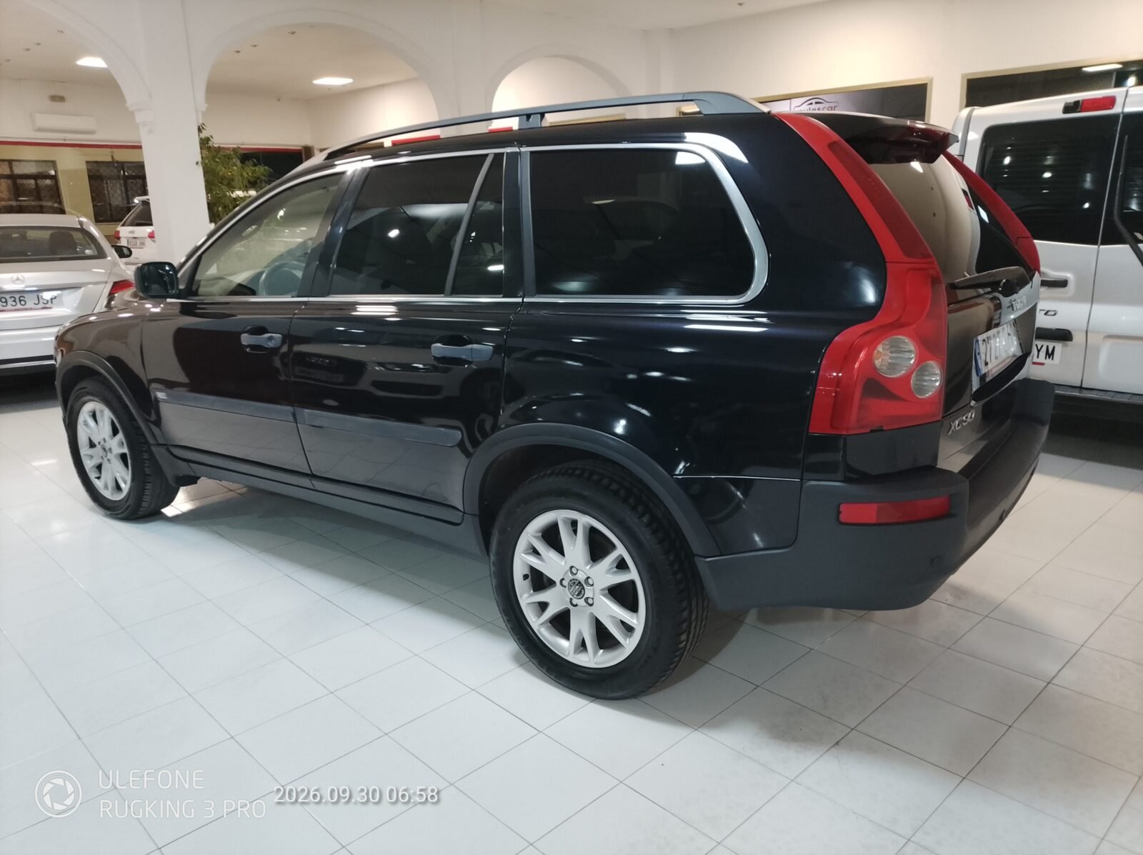 VOLVO XC90 D5 MOMMETUN