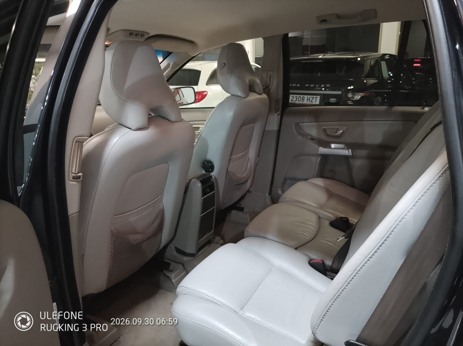VOLVO XC90 D5 MOMMETUN