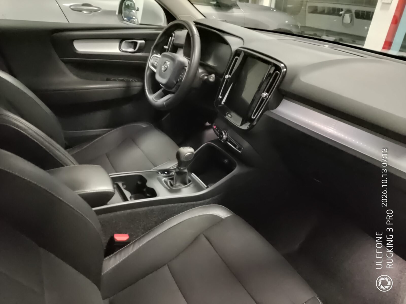 VOLVO XC40  XC40 2.0 D3 Business Plus 2WD